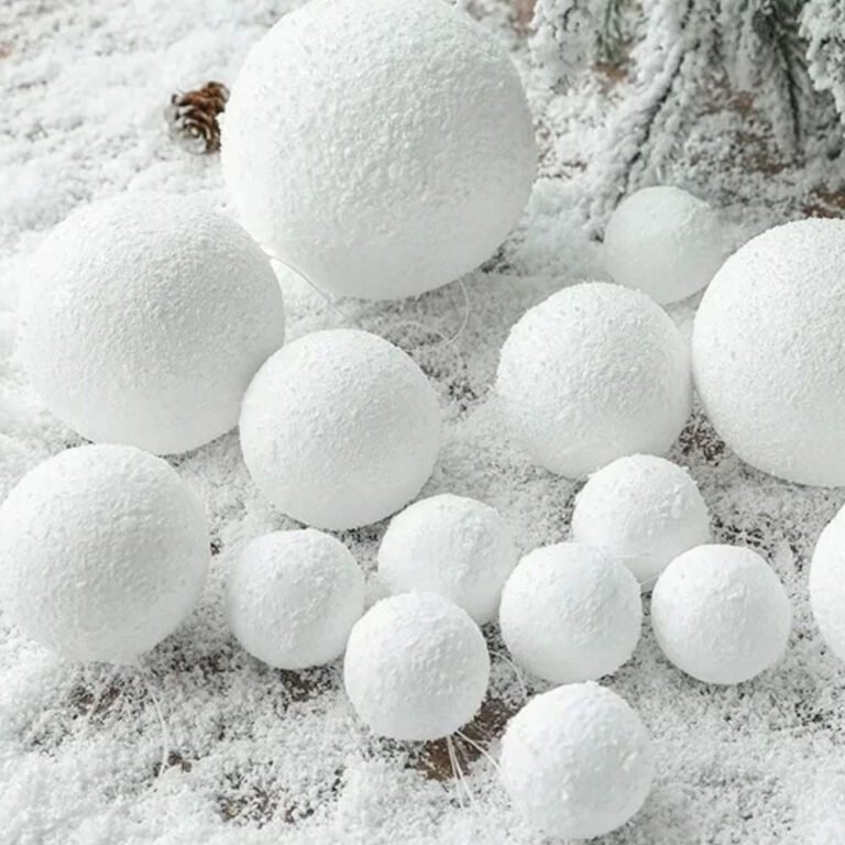 Lot De 12 Boules De Noel Enneigees 2