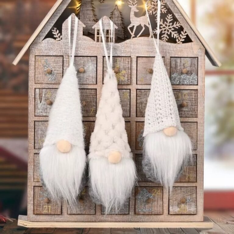 Lot De 3 Lutins De Noel A Suspendre Blancs 1