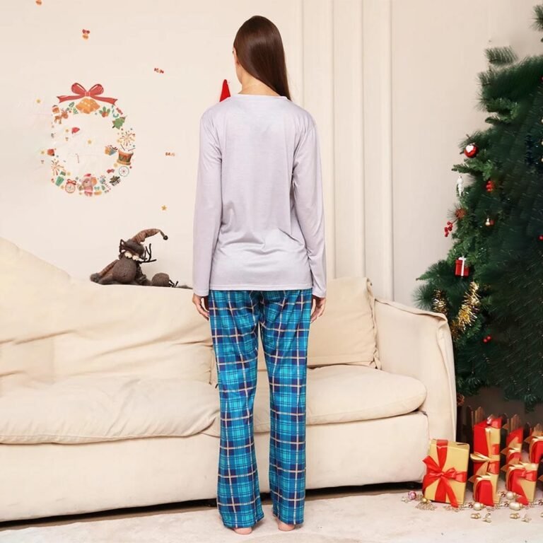 Pyjama Christmas Family 2