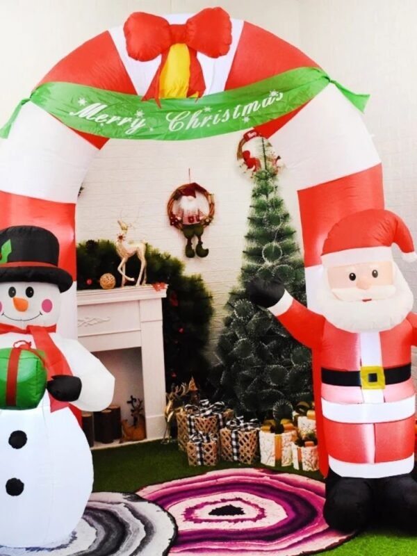 Structure Gonflable Pour Noel Arc Avec Pere Noel Et Bonhomme De Neige